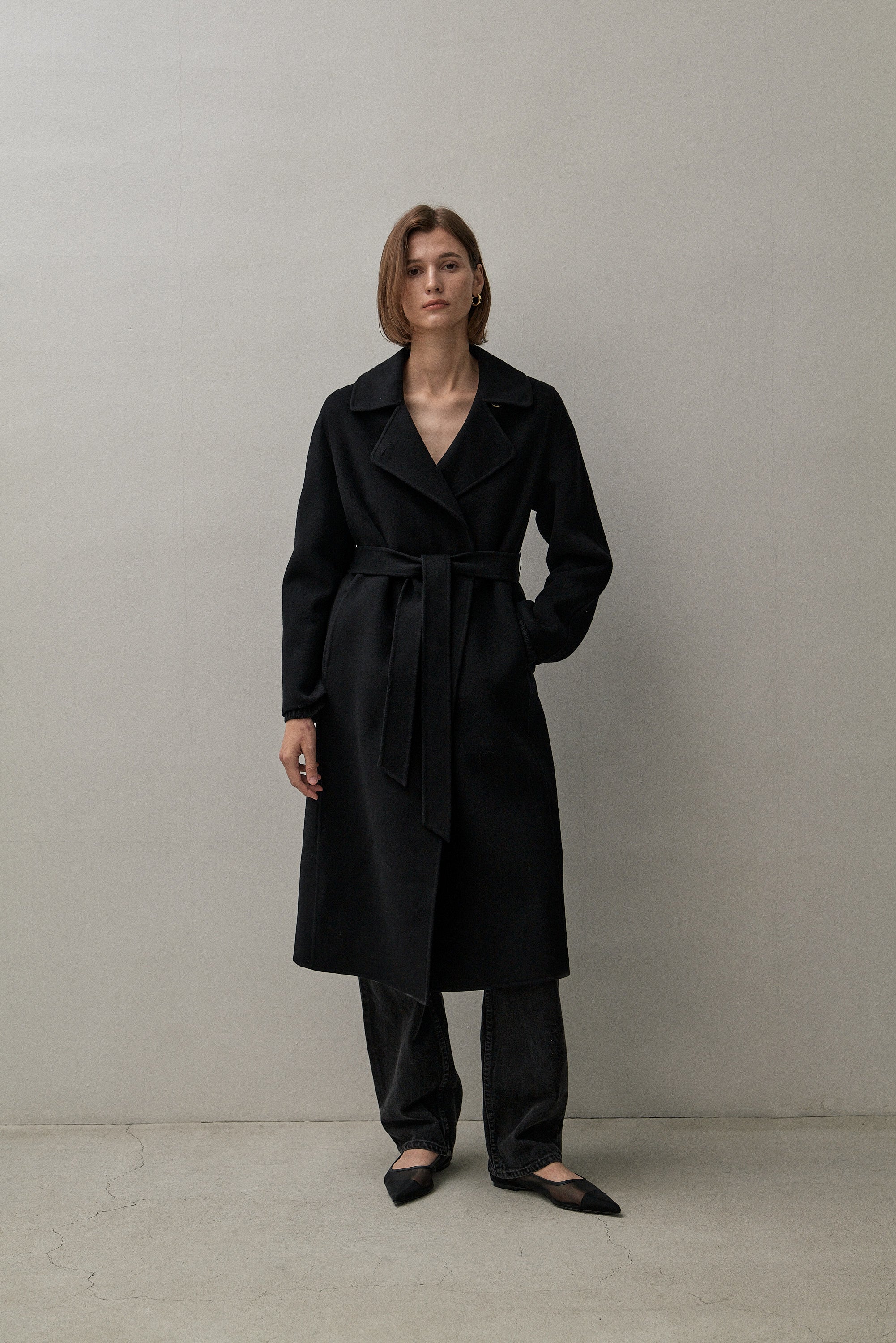 The Tailored Coat Black | Cashmere Wool Coat | The Curated AU